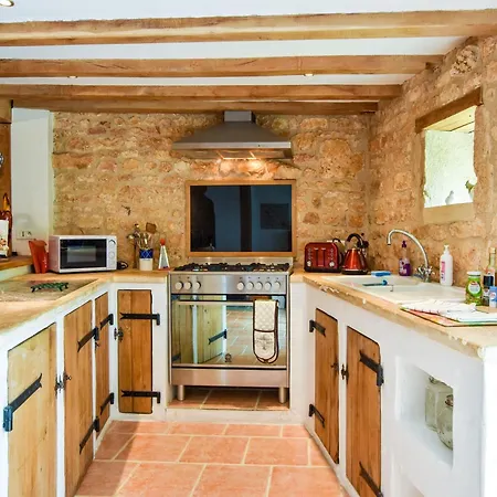 Casa vacanze In Charente With Pool La Foret-de-Tesse