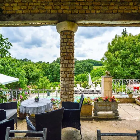 In Charente With Pool *