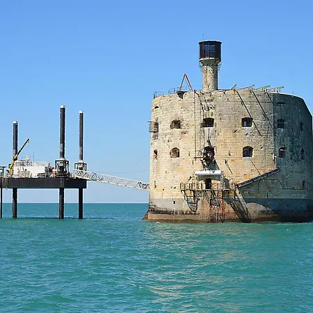 In Charente With Pool *