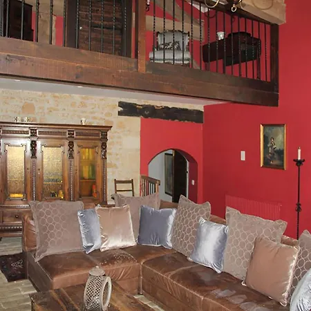 Casa vacanze In Charente With Pool