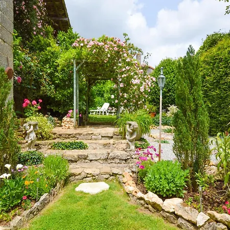 In Charente With Pool Casa vacanze *